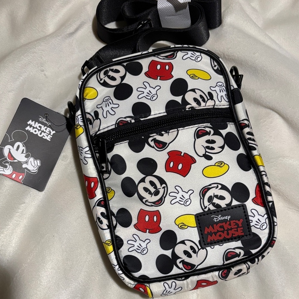 Disney Mickey Mouse Black and White Crossbody❤️🤍🖤